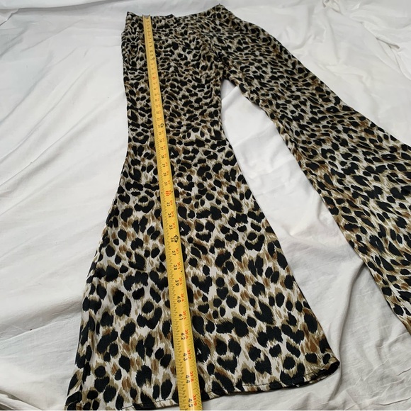 SoSo High-Rise Flare Cheetah/Leopard Silky Dress Pants Size 2 - Picture 3 of 6